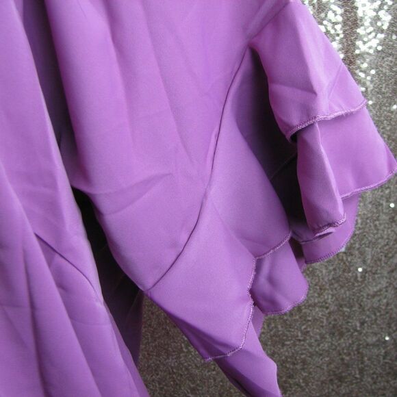 NWT BloomChic Ruffle sleeve top - Picture 7 of 9